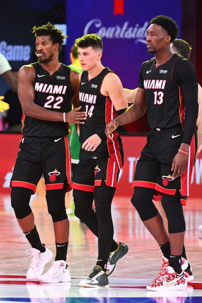 遏制反击 遏制反击